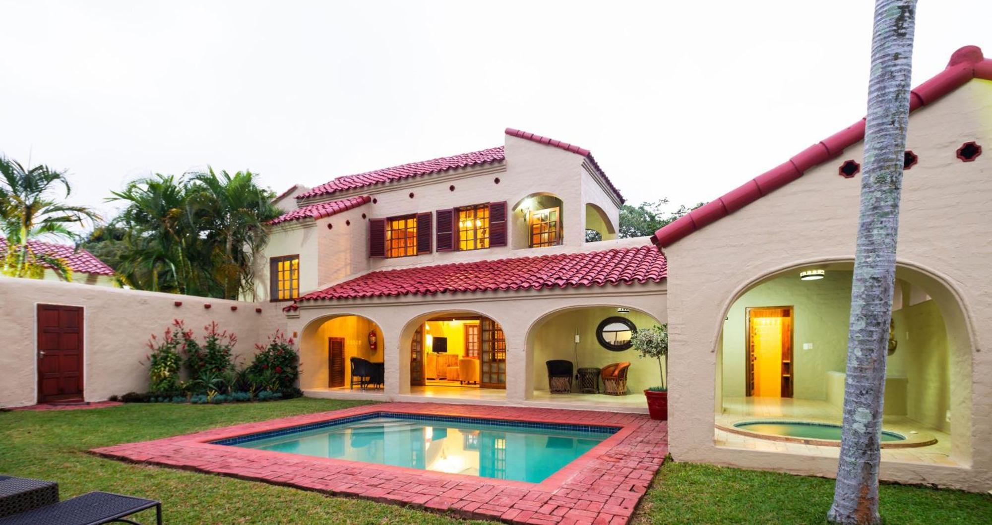 Anew Kruger Park Hotel 4*
